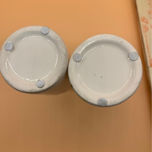 2 Hand painted bud vases with colorful flowers  7" - Picture 10 of 11